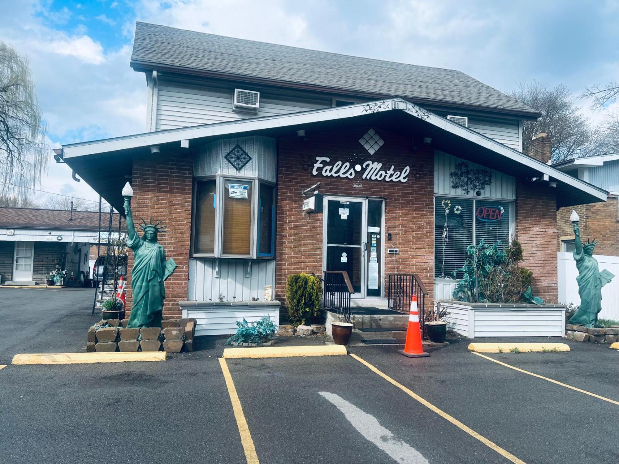 Falls Motel Καταρράκτες του Νιαγάρα Εξωτερικό φωτογραφία